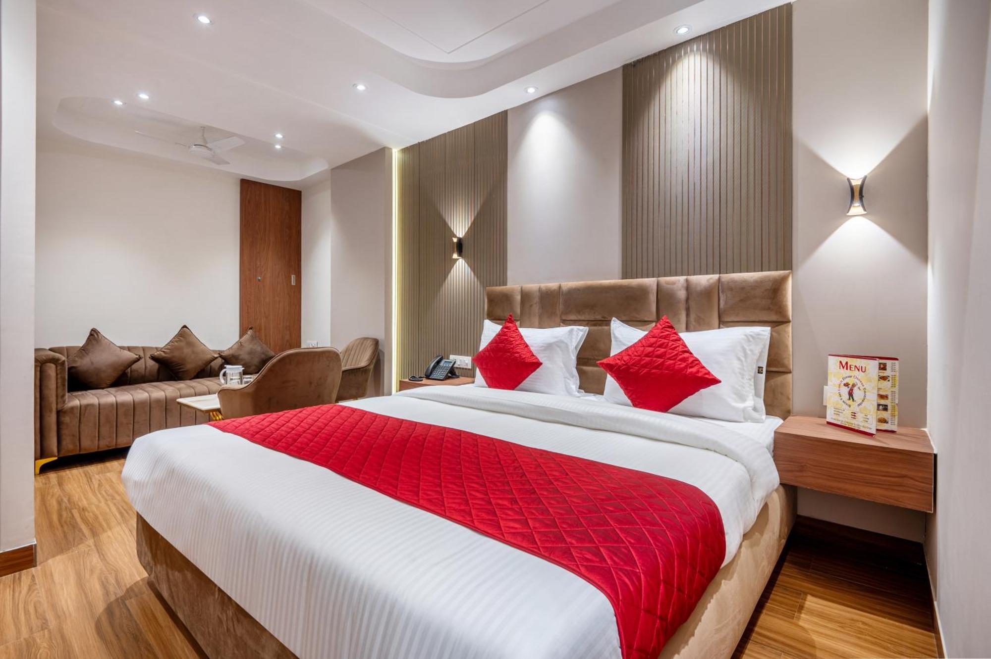 Hotel Avaas - Faiz Road Karol Bagh Delhi  Exterior photo